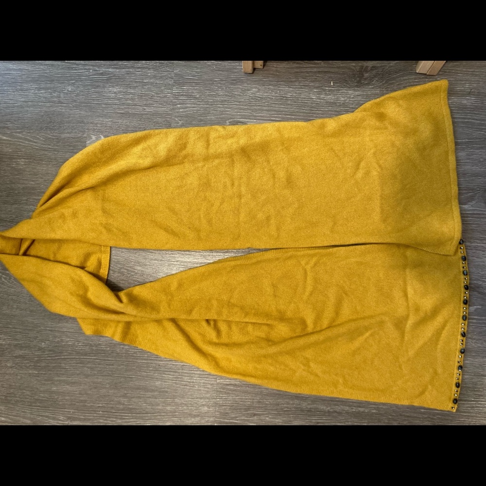 Everlane Cashmere Scarf - Picture 4 of 5